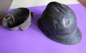 Jeang's helmet – French army issue.